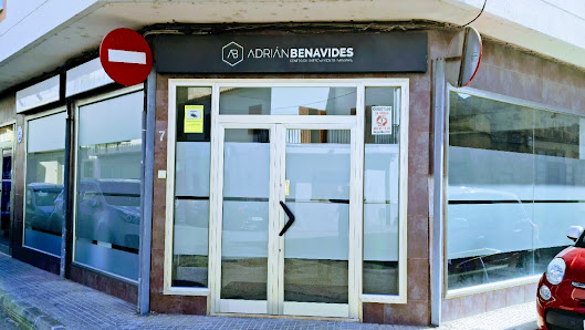 Adrián Benavides Centro de Entrenamiento Personal Carrer del Músic Antoni J. Pont, 7, 07500 Manacor, Balearic Islands, España