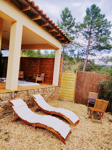 L'attrape rêve : gîte et chambre d'hôte en Cévennes avec jacuzzi à Les Plantiers