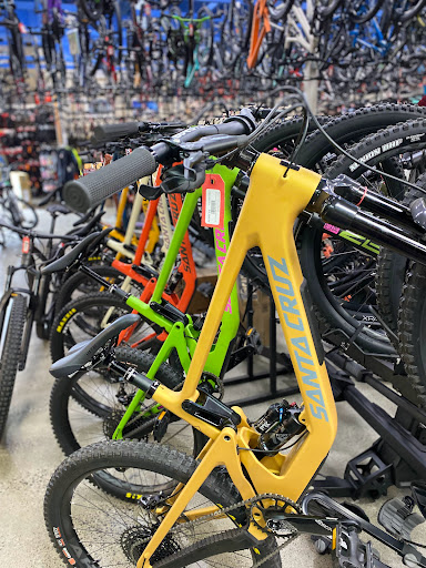 Bicycle Store «Bicycle Centres of Everett», reviews and photos, 4707 Evergreen Way, Everett, WA 98203, USA