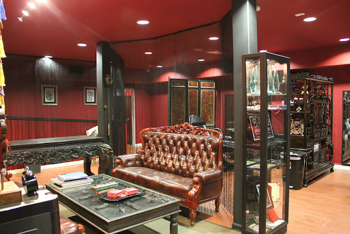 Tattoo Shop «Hailin Tattoo Studio», reviews and photos, 1136 N La Brea Ave, Los Angeles, CA 90038, USA