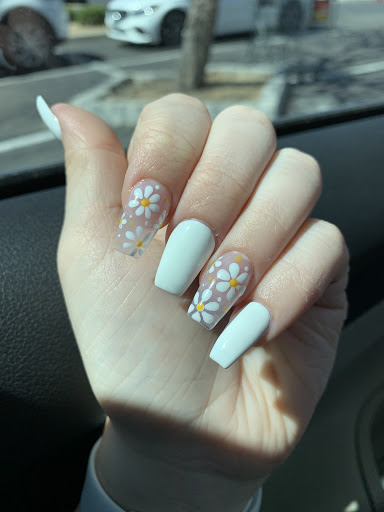 Nail Salon «Glamour Nails Spa», reviews and photos, 29455 N Cave Creek Rd, Cave Creek, AZ 85331, USA