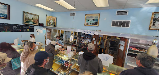 Bakery «Antoines Pastry Shop», reviews and photos, 317 Watertown St, Newton, MA 02458, USA