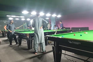 Cue Snooker Club image