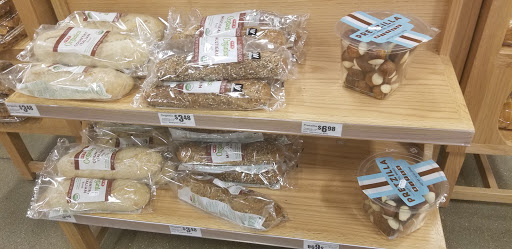 Grocery Store «H-E-B Grocery», reviews and photos, 407 S Adams St, Fredericksburg, TX 78624, USA