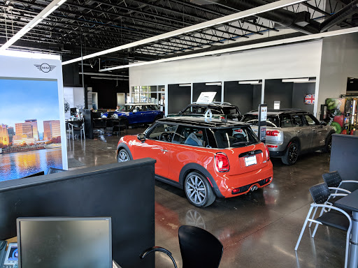 Used Car Dealer «MINI of Portland», reviews and photos, 9134 SW Canyon Rd, Portland, OR 97225, USA