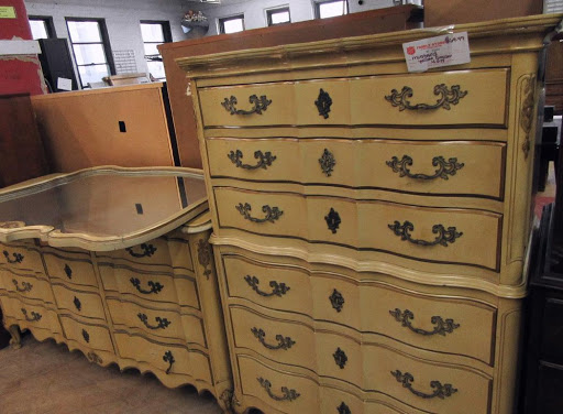 Thrift Store «The Salvation Army», reviews and photos