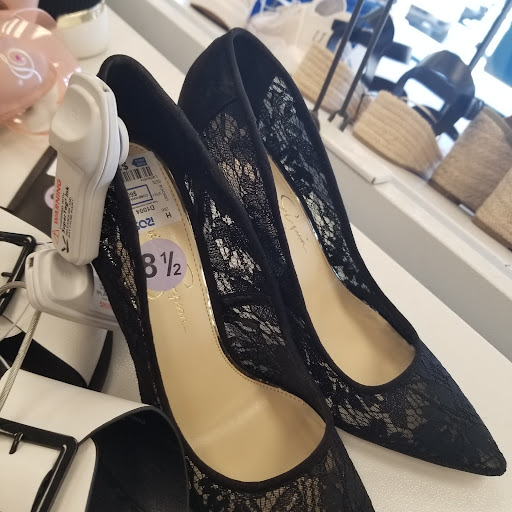 Clothing Store «Ross Dress for Less», reviews and photos, 4607 Century Blvd, Antioch, CA 94509, USA