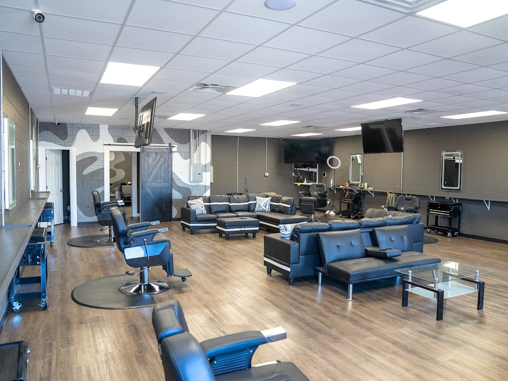 The Fade Lounge & Salon 30316