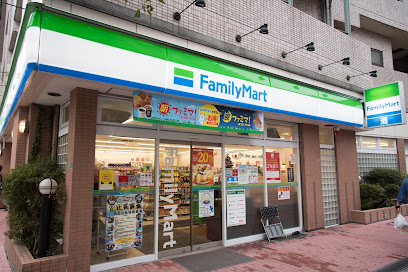 ファミリーマート 練馬駅前店