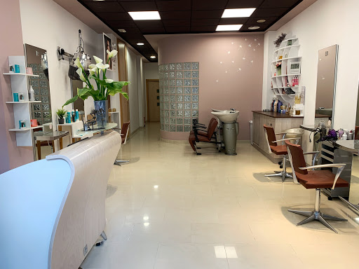Pilar Ferrer Peluquería y Estética Moncada en Moncada, Valencia