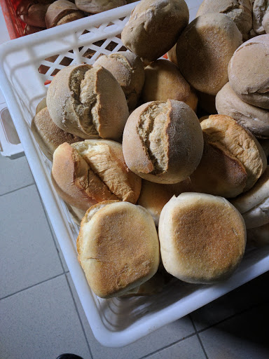 Padaria e Pastelaria Afonso no Pindelo dos Milagres, Viseu