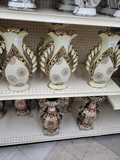 Dollar Store «Dollar Discount Center», reviews and photos, 2550 S Decatur Blvd, Las Vegas, NV 89102, USA