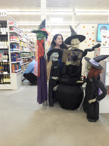 Shopping Mall «Del Mar Shopping Center», reviews and photos, 2707 Via De La Valle, Del Mar, CA 92014, USA