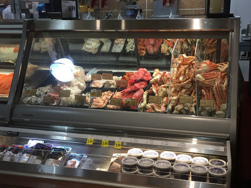 Grocery Store «Family Fresh Market», reviews and photos, 110 W 4th St, New Richmond, WI 54017, USA