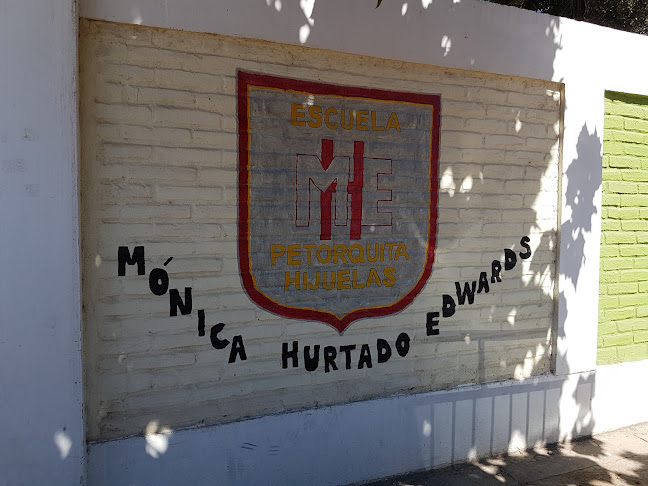 Escuela Mónica Hurtado Edwards (Petorquita)