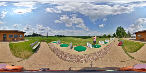 Golf Course «Derby Grange Golf & Recreation», reviews and photos, 13079 Derby Grange Rd, Dubuque, IA 52002, USA