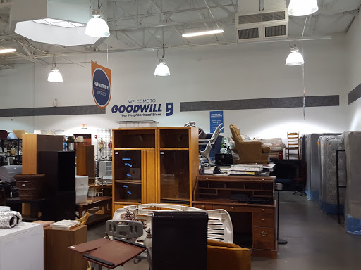 Thrift Store «Grand & Mountain View Goodwill Retail Store & Donation Center», reviews and photos