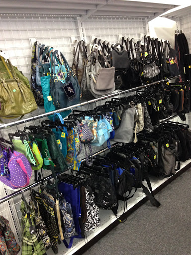 Thrift Store «Goodwill Retail Store & Donation Center», reviews and photos, 3871 Evergreen Pkwy, Bowie, MD 20716, USA