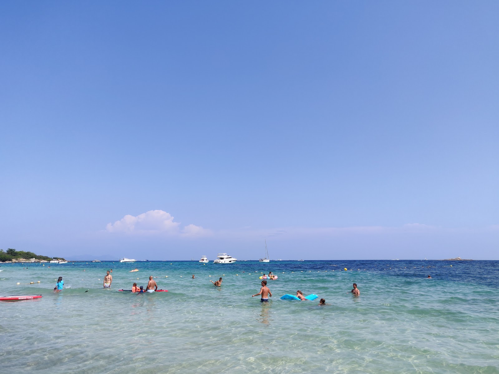 Foto von Salins beach annehmlichkeitenbereich