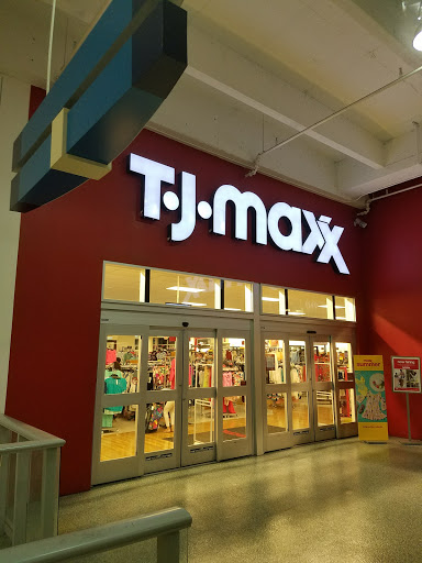 Shopping Mall «Fifth and Alton», reviews and photos, 1100 6th St, Miami Beach, FL 33139, USA