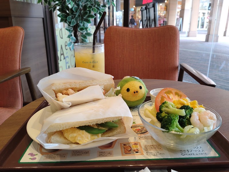 カフェ・ド・クリエ大分あけのアクロスタウン店