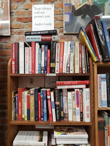 Used Book Store «Booklegger», reviews and photos, 402 2nd St, Eureka, CA 95501, USA
