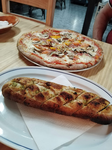 Pizzería-Restaurante Loren en La Aldea de San Nicolas de Tolentino