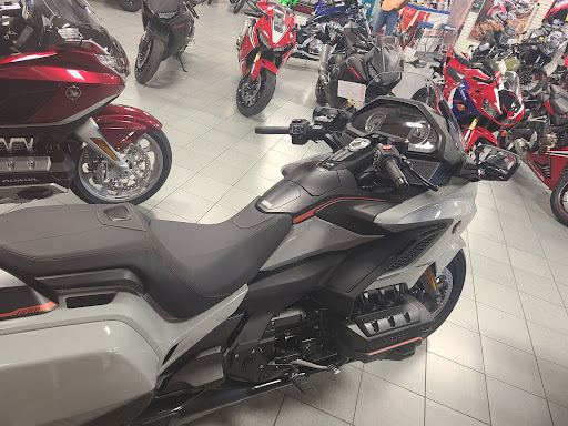 Motorcycle Dealer «Halls Motorsports Honda», reviews and photos, 3755 Government Blvd, Mobile, AL 36693, USA
