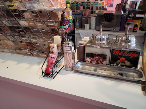 Frozen Yogurt Shop «Pismo Yogurt», reviews and photos, 187 Pomeroy Ave, Pismo Beach, CA 93449, USA