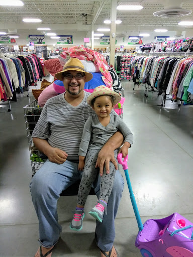 Thrift Store «Goodwill Industries Crystal Lake», reviews and photos, 1016 Central Park Dr, Crystal Lake, IL 60014, USA