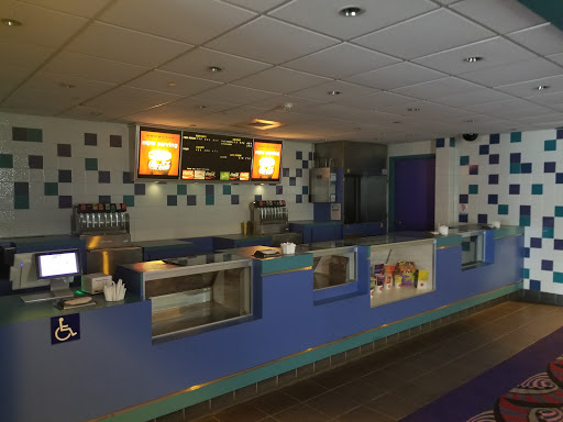 Movie Theater «Showcase Cinemas Seekonk Route 6 », reviews and photos, 100 Commerce Way, Seekonk, MA 02771, USA