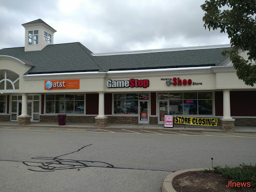 Video Game Store «GameStop», reviews and photos, 152 Merrow Rd #412, Tolland, CT 06084, USA