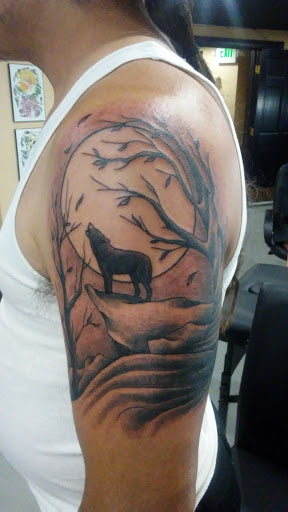 Tattoo Shop «Against All Odds Tattoos», reviews and photos, 1908 Opelika Rd, Auburn, AL 36830, USA