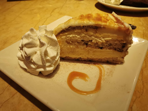 Restaurant «The Cheesecake Factory», reviews and photos, 1504 Old Country Rd, Westbury, NY 11590, USA