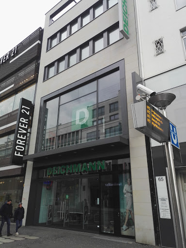 Läden, um Skechers-Läden zu kaufen Düsseldorf