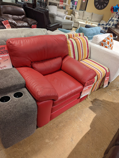 Furniture Store «Marlo Furniture Liquidation Center Furniture Store», reviews and photos, 4040 Plank Rd, Fredericksburg, VA 22407, USA