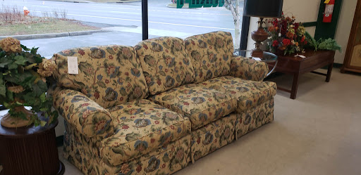 Used Furniture Store «Society of St. Vincent de Paul», reviews and photos, 1705 E Jericho Turnpike, Huntington, NY 11743, USA