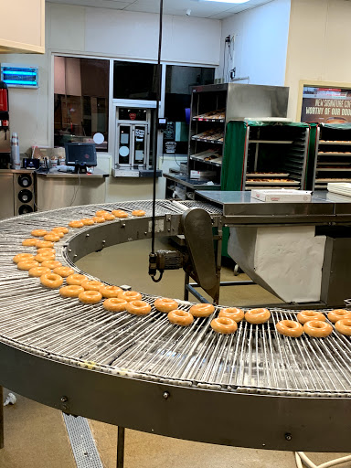 Bakery «Krispy Kreme Doughnuts», reviews and photos, 2600 S Cooper St, Arlington, TX 76015, USA