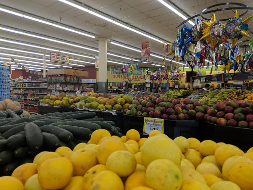 Grocery Store «La Superior Mercado», reviews and photos, 34 W Court St, Woodland, CA 95695, USA