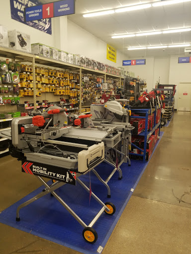 Hardware Store «Harbor Freight Tools», reviews and photos, 712 W Poplar Ave, Collierville, TN 38017, USA
