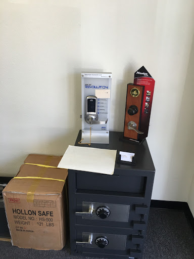 Locksmith «Golden Locks, Inc.», reviews and photos, 16582 Gothard St e, Huntington Beach, CA 92647, USA