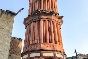 Hast Minar (mini qutub minar) image