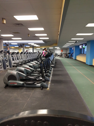 Gym «LA Fitness», reviews and photos, 6821 Dempster St, Morton Grove, IL 60053, USA