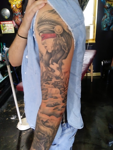 Tattoo Shop «Lucky Lotus Tattoo», reviews and photos, 1045 S Clinton Ave, Rochester, NY 14620, USA