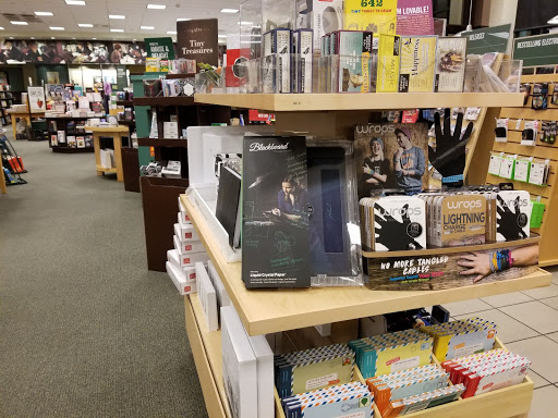 Book Store «Barnes & Noble», reviews and photos, 3561 N Freeway Blvd, Sacramento, CA 95834, USA