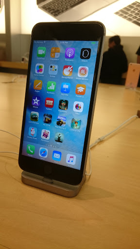 Computer Store «Apple Los Cerritos», reviews and photos, 242 Los Cerritos Center, Cerritos, CA 90703, USA