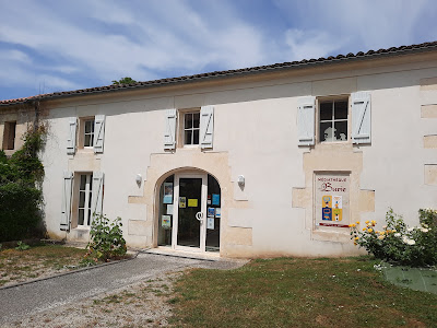 Médiathèque municipale de Burie à Burie