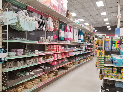Craft Store «Michaels», reviews and photos, 1455 University Dr, Burlington, NC 27215, USA