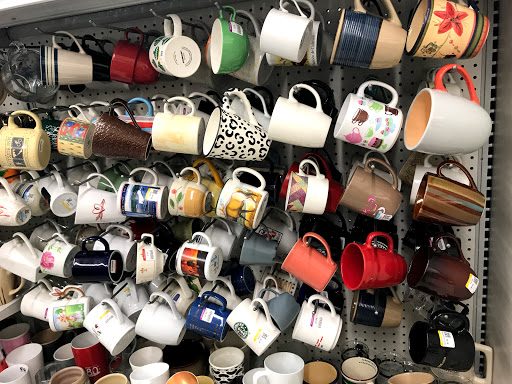 Donations Center «Goodwill Donation and Retail Center», reviews and photos, 6125 SE 52nd Ave, Portland, OR 97206, USA