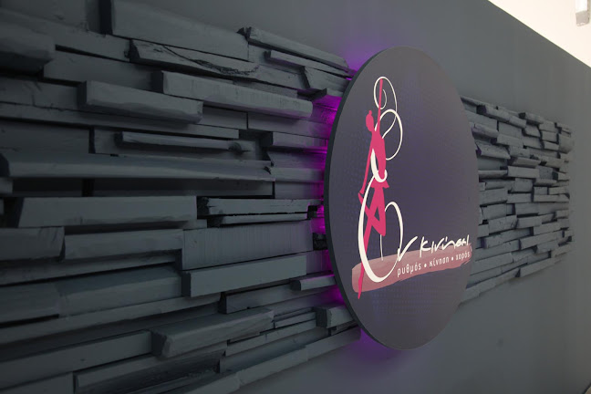 ΕΝ ΚΙΝΗΣΕΙ ΛΑΜΙΑΣ - Ένωση